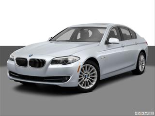 2013 BMW 5 Series 4-door 535i xDrive  Sedan Front angle medium view photo