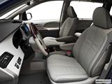  Front seats from Drivers Side photo