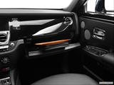  Glove box open photo