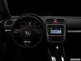  Centered wide dash shot photo