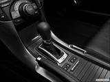  Gear shifter/center console photo