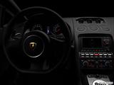  Centered wide dash shot photo