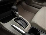  Gear shifter/center console photo
