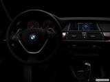  Centered wide dash shot photo