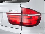  Passenger Side Taillight photo