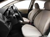  Front seats from Drivers Side photo