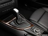  Gear shifter/center console photo