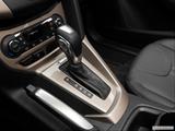  Gear shifter/center console photo