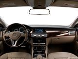  Dashboard, center console, gear shifter view photo
