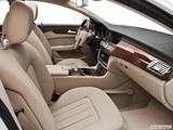  Passenger seat photo