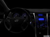  Centered wide dash shot photo