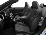 Front seats from Drivers Side photo
