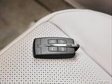  Key fob on driver's seat photo