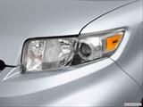  Drivers Side Headlight photo
