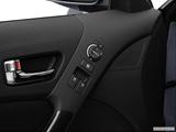  Driver's side inside window controls photo