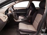  Front seats from Drivers Side photo