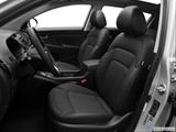  Front seats from Drivers Side photo