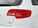  Passenger Side Taillight photo
