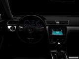  Centered wide dash shot photo