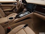  Zune and auxiliary jack photo