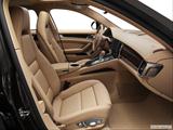  Passenger seat photo