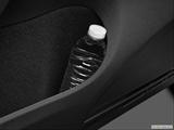  Cup holder prop (tertiary) photo