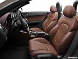 Front seats from Drivers Side photo