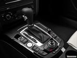  Gear shifter/center console photo