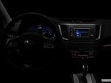  Centered wide dash shot photo