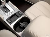  Cup holders photo