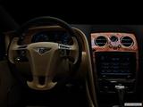 Centered wide dash shot photo