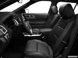  Front seats from Drivers Side photo