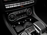  Cup holders photo