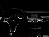  Centered wide dash shot photo