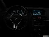  Centered wide dash shot photo