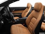  Front seats from Drivers Side photo