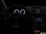 Centered wide dash shot photo