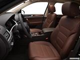  Front seats from Drivers Side photo