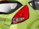  Passenger Side Taillight photo