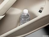  Cup holder prop (tertiary) photo
