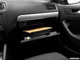  Glove box open photo