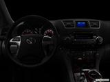  Centered wide dash shot photo