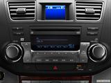  Stereo controls photo