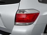  Passenger Side Taillight photo