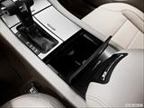  Cup holders photo