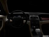  Centered wide dash shot photo