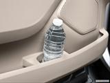  Cup holder prop (tertiary) photo