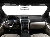  Dashboard, center console, gear shifter view photo
