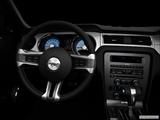  Centered wide dash shot photo