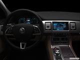  Centered wide dash shot photo